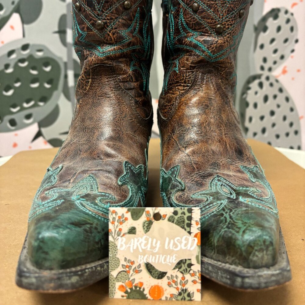 Corral Boots w/Teal designs